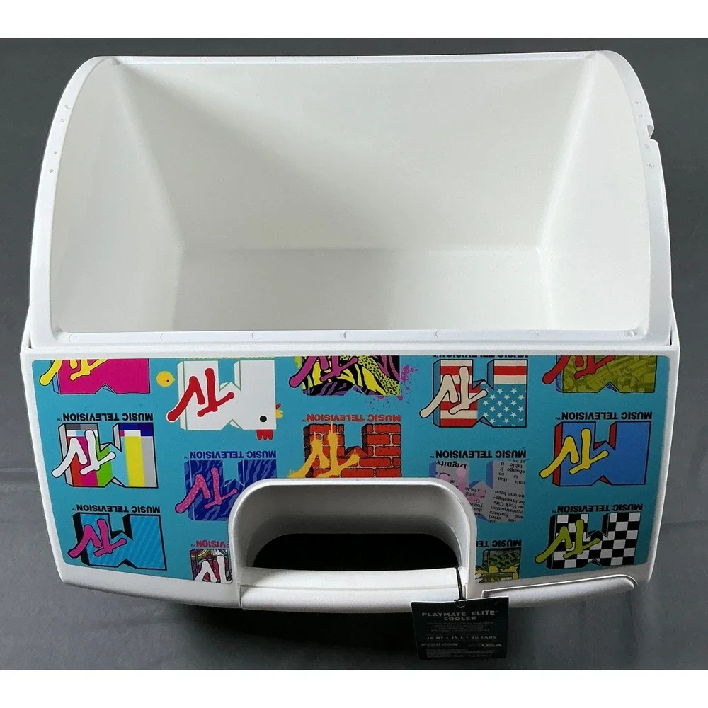 Igloo MTV Playmate Elite Cooler 16Qt 30 Can Special Edition Retro 90s Black Teal